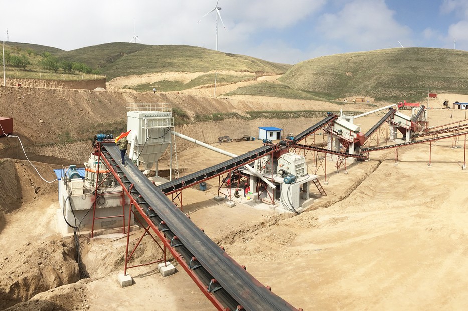甘肅慶陽(yáng)時(shí)產(chǎn)450-500噸花崗巖破碎骨料生產(chǎn)線(xiàn)