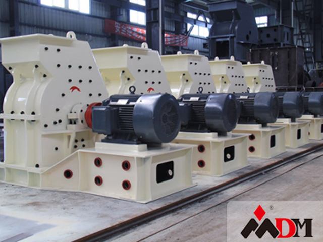 耐磨、耐用碎石成型破碎機(jī)：重錘式破碎機(jī)